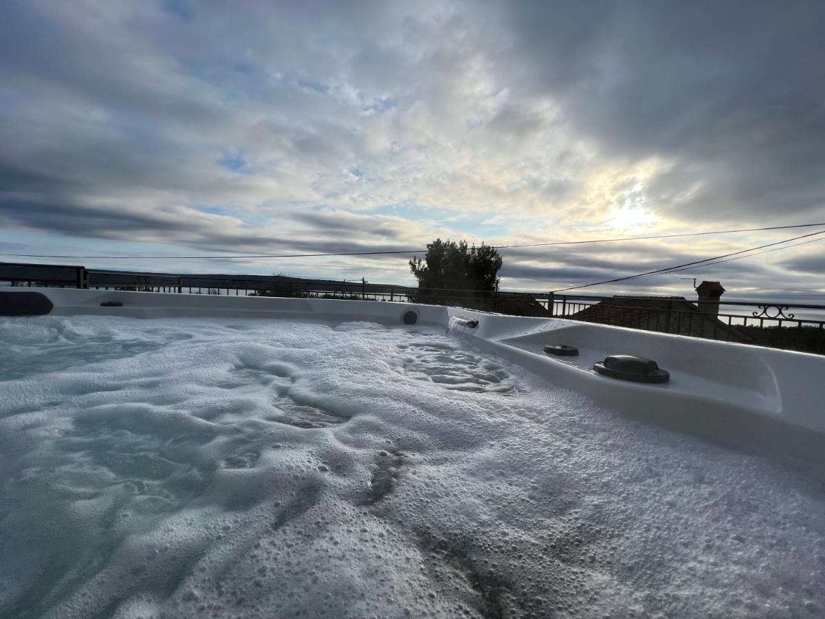 Podgora Experience Suite With Jacuzzi ネレジネ エクステリア 写真